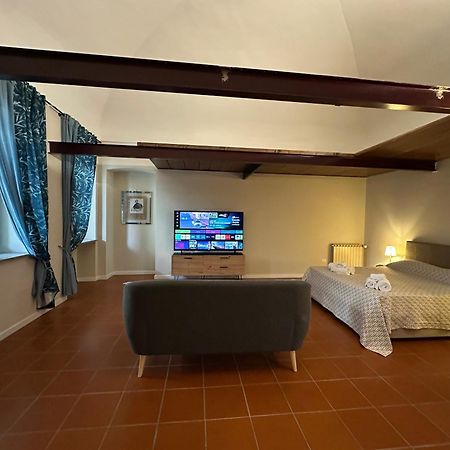 Center One By Cinelli Apartment Верчелли Экстерьер фото