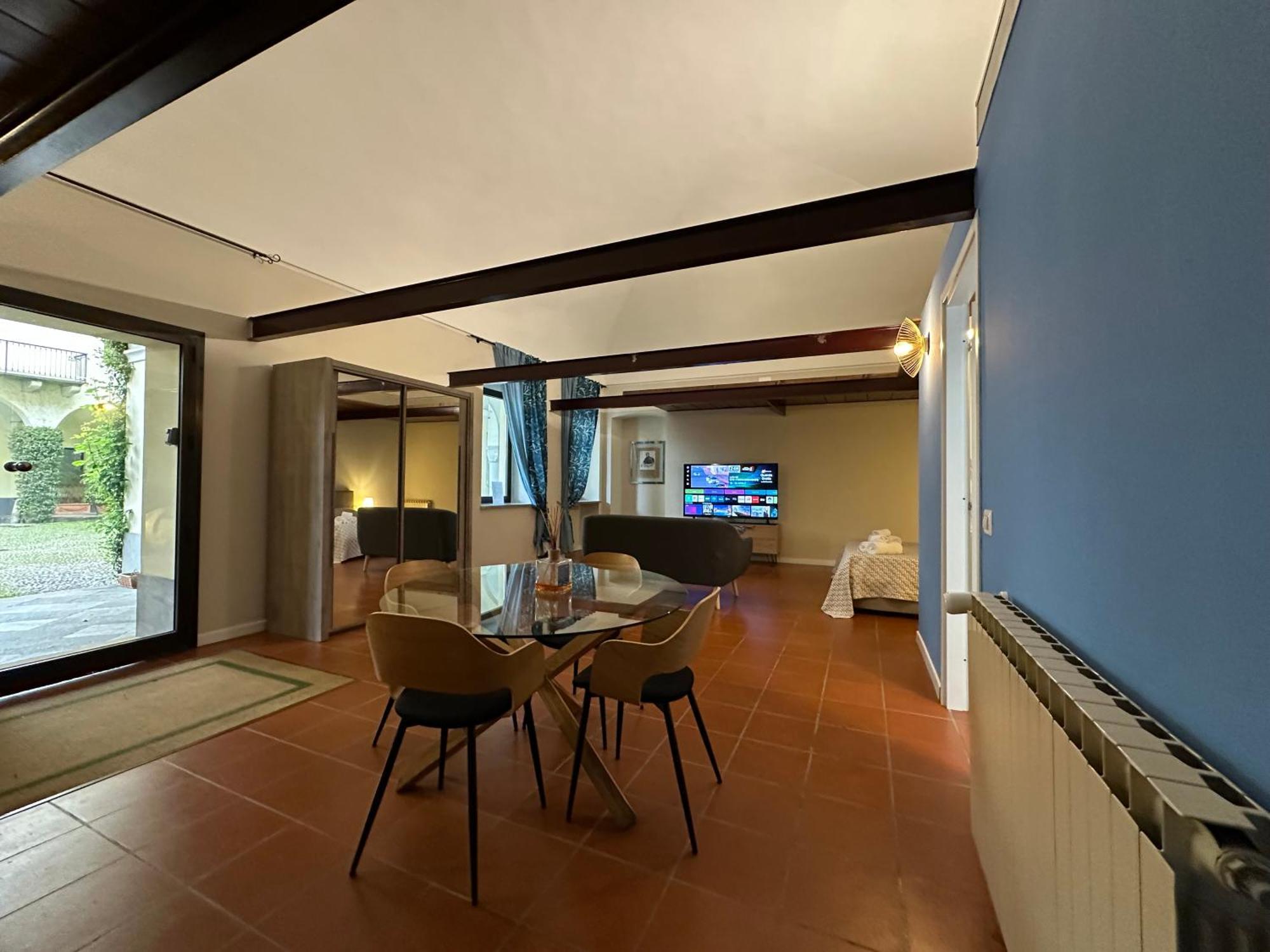 Center One By Cinelli Apartment Верчелли Экстерьер фото