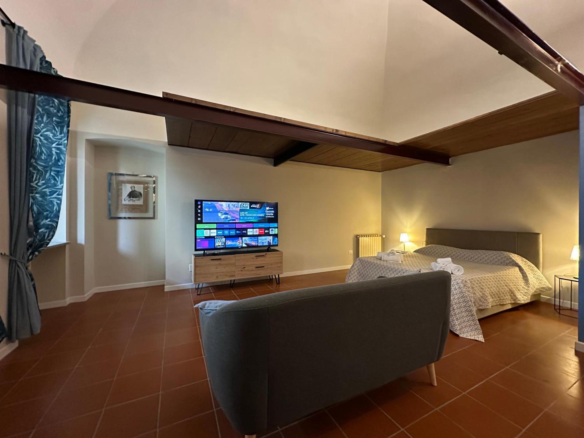 Center One By Cinelli Apartment Верчелли Экстерьер фото